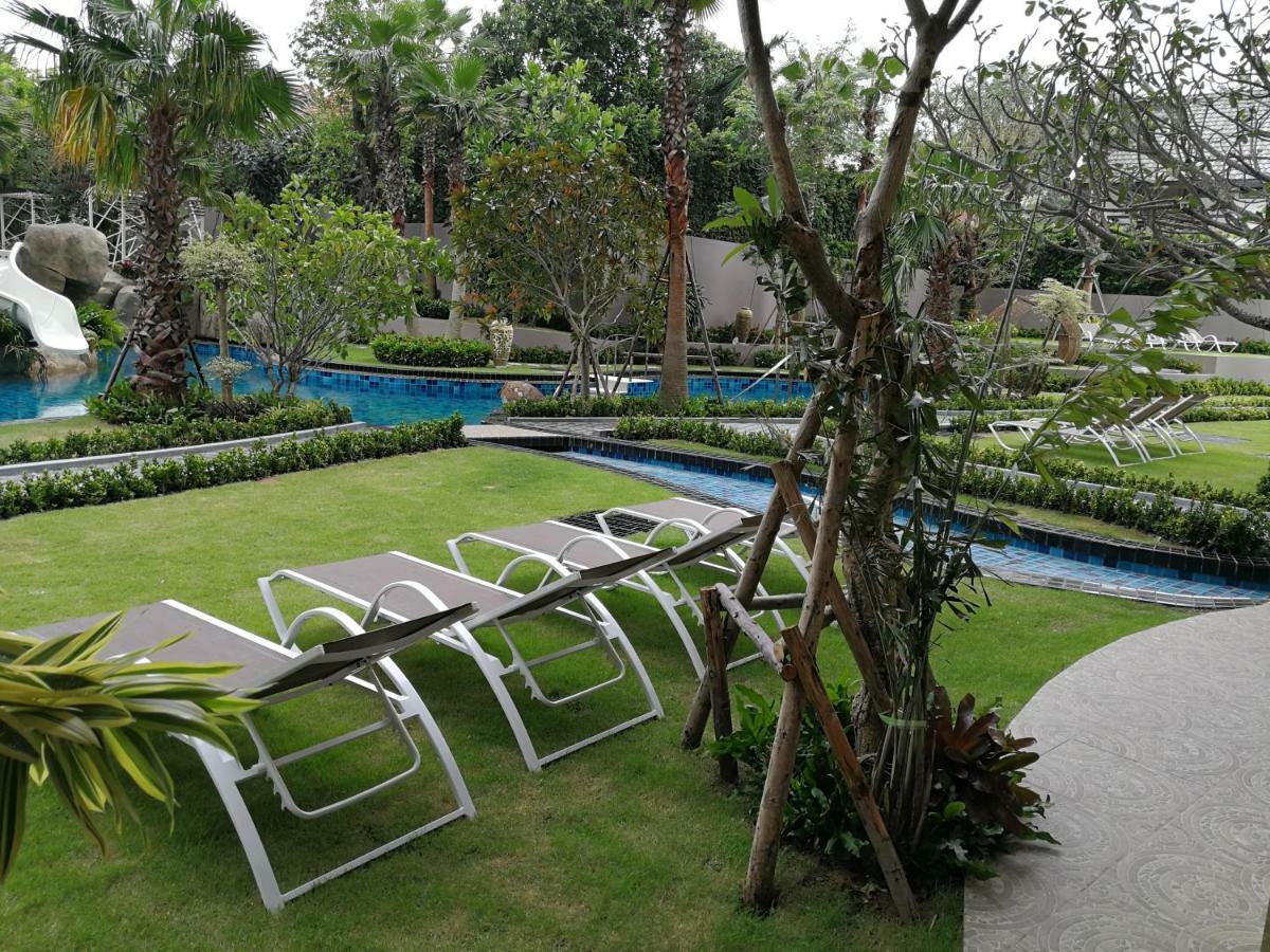 The Riviera Wongamat Hong Apartment Pattaya Bagian luar foto