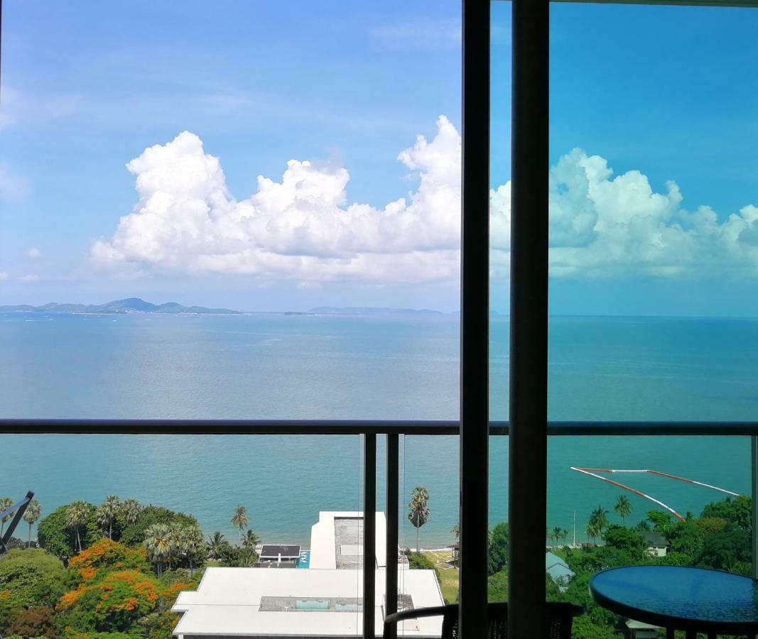 The Riviera Wongamat Hong Apartment Pattaya Bagian luar foto