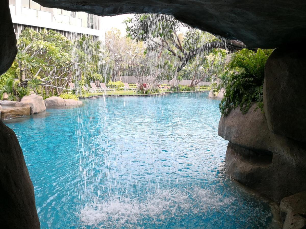 The Riviera Wongamat Hong Apartment Pattaya Bagian luar foto