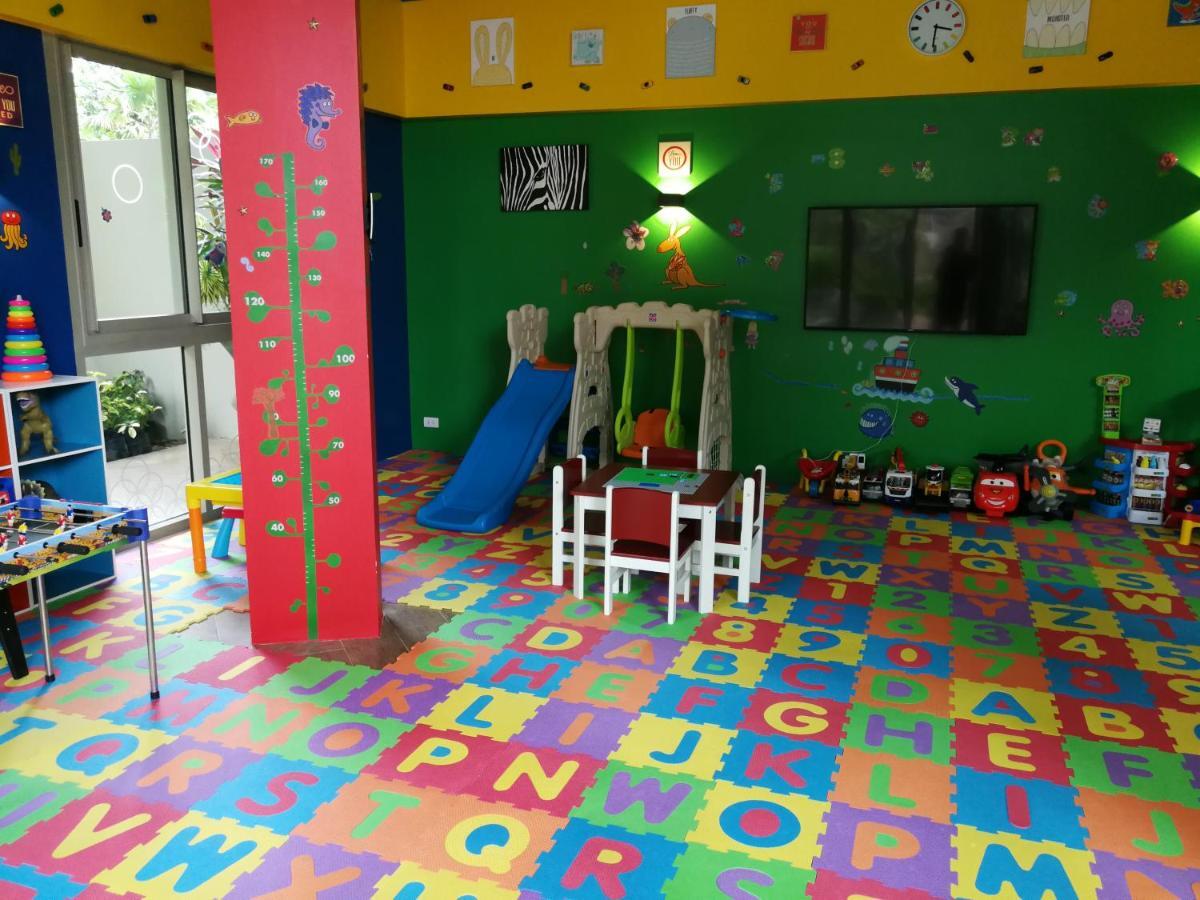 The Riviera Wongamat Hong Apartment Pattaya Bagian luar foto