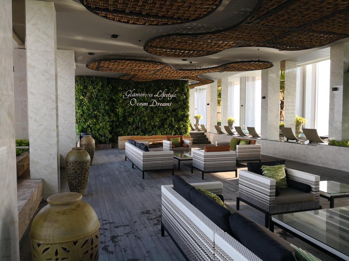 The Riviera Wongamat Hong Apartment Pattaya Bagian luar foto