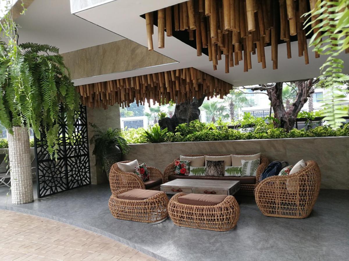 The Riviera Wongamat Hong Apartment Pattaya Bagian luar foto